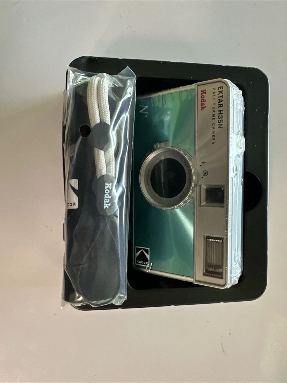 New Kodak Film Camera Ektar H35 Half frame sealed in pkg. Never used.